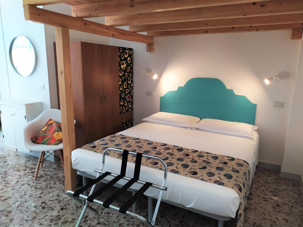 A Polignano Rooms Поліньяно-а-Маре Екстер'єр фото